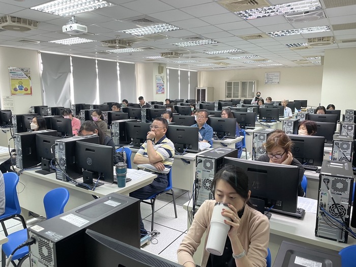 113-04-11 113學年度暨大版評分輔助系統操作說明會圖片